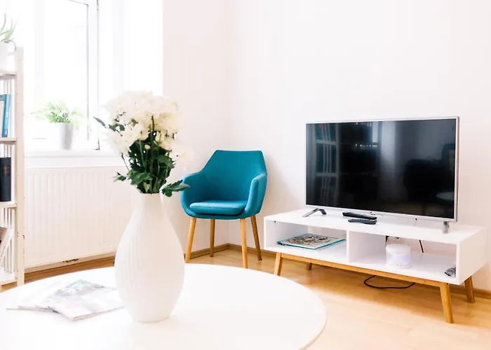 Bright, Central And Stylish City Apartment